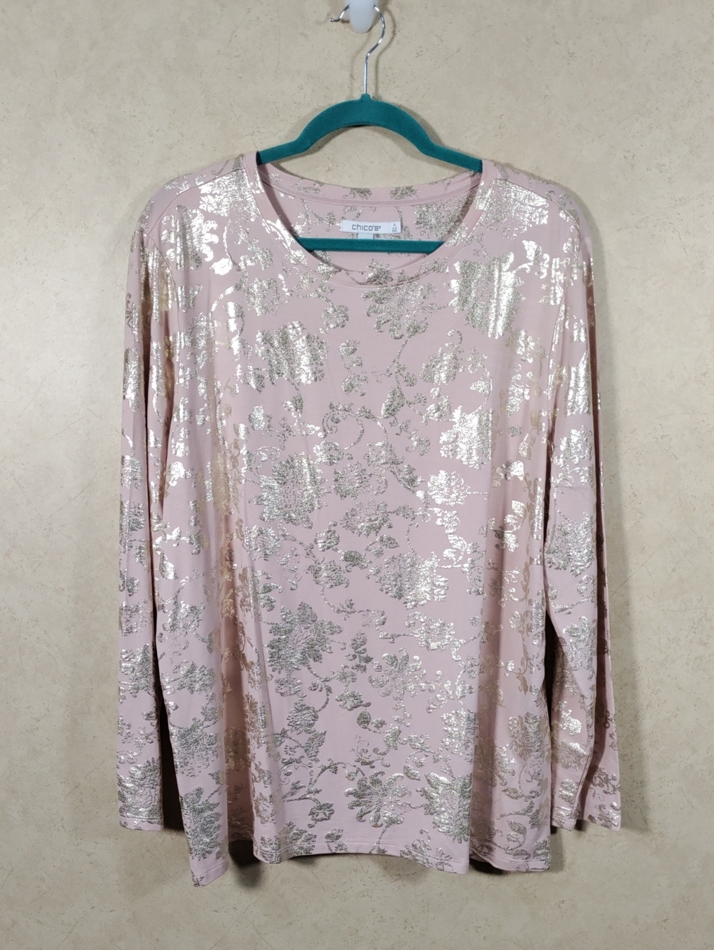 I135 Chico's Pink W/ Gold Foil Floral Knit Top 4 XXL